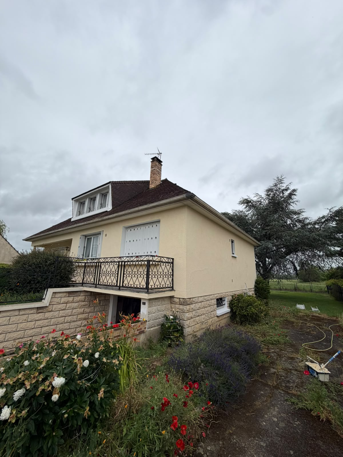 Façade de maison rénovée à Vendôme